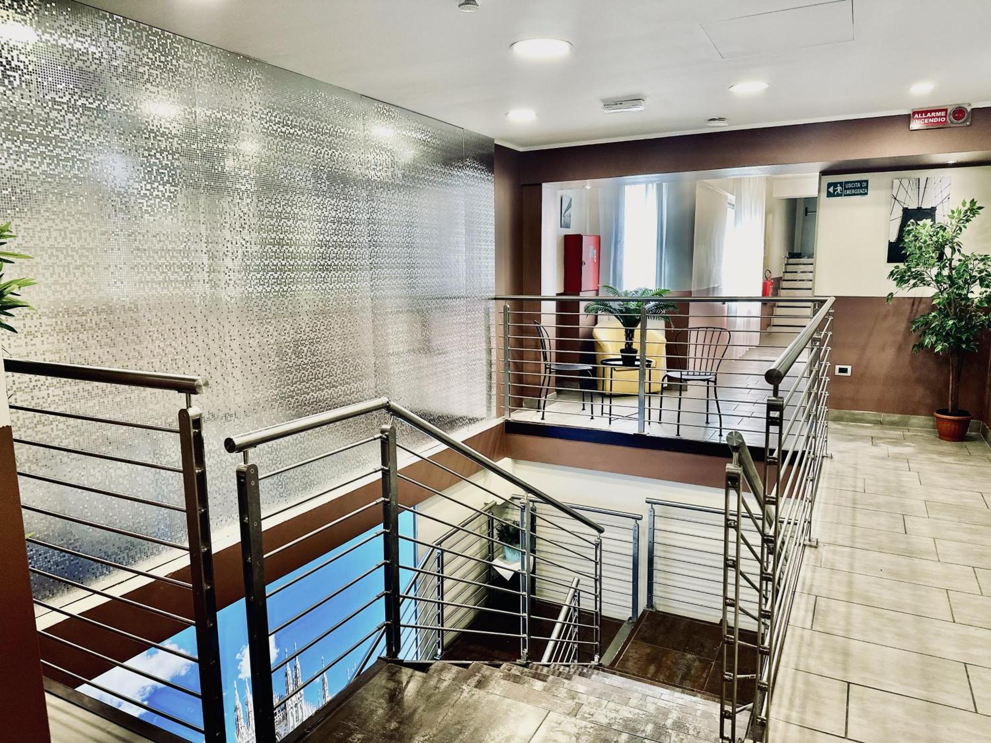 Hotel Giacosa Milan Exterior photo